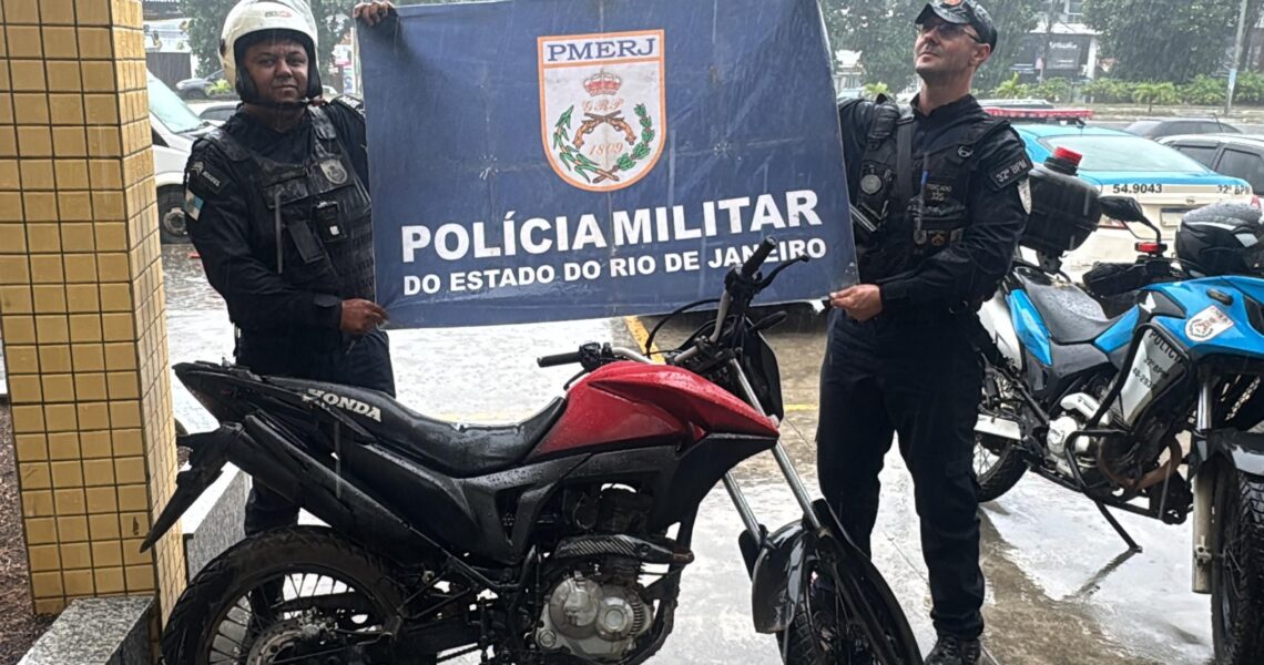 Ação da PM prende 3 pessoas e apreende mais de 100 porções de drogas em Rio das Ostras