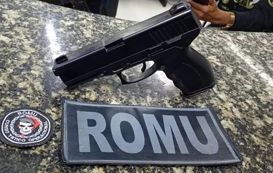 Ação da Romu termina com homem detido por ameaças com arma na praia do Forte