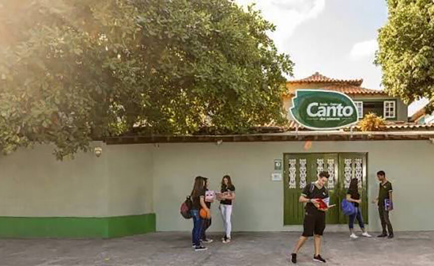 Pais pedem investigação após menino ser retirado de escola por homem não identificado em Cabo Frio