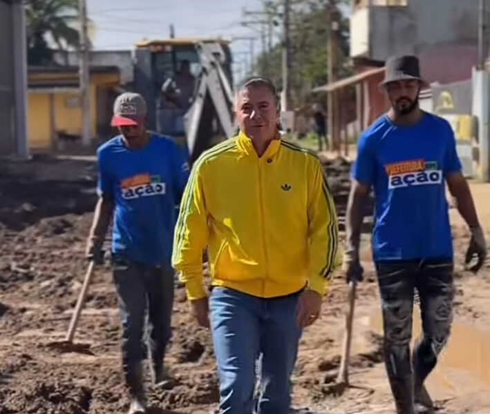 Rua do DPO recebe drenagem e prefeito destaca etapa antes do asfaltamento em Tamoios