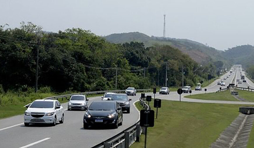 Rodovia que liga o Rio à Região dos Lagos terá tráfego intenso até segunda-feira