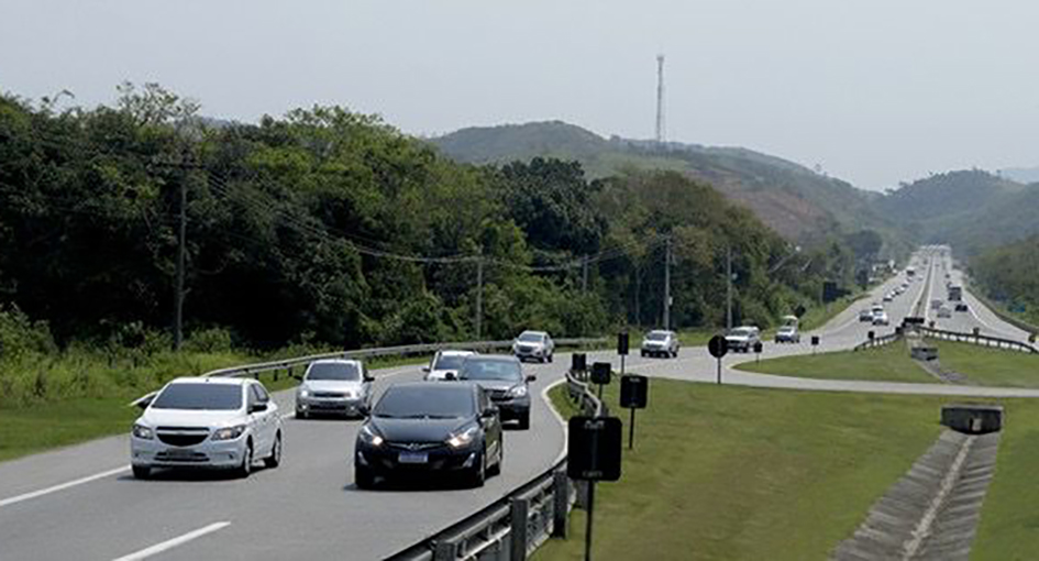 Rodovia que liga o Rio à Região dos Lagos terá tráfego intenso até segunda-feira