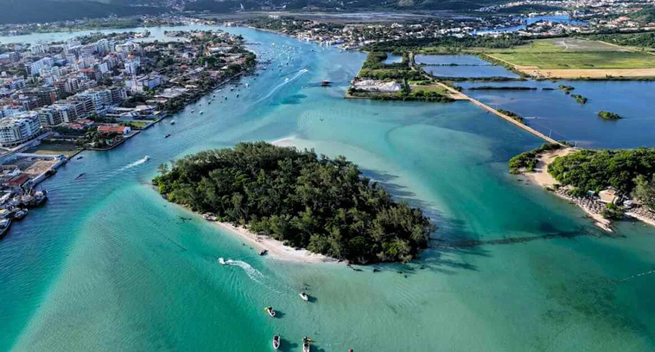 Travessia entre Ogiva e Passagem passa a funcionar diariamente com barco em Cabo Frio