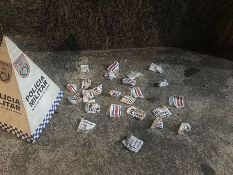 Ação do 32º BPM prende homem e apreende drogas em Rio das Ostras