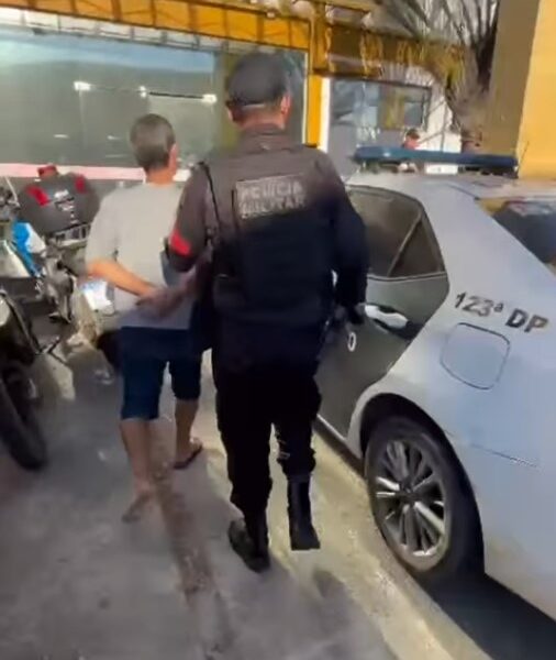 Discussão por imóvel resulta em agressão e prisão de idoso em Macaé