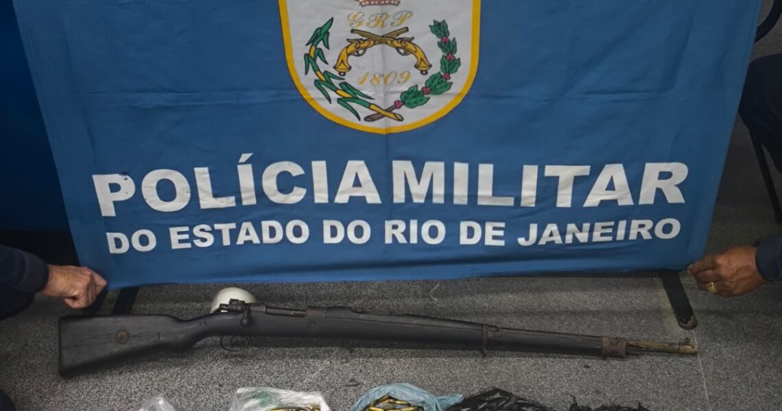 Operação contra o tráfico em Macaé termina com fuzil apreendido e menor detido