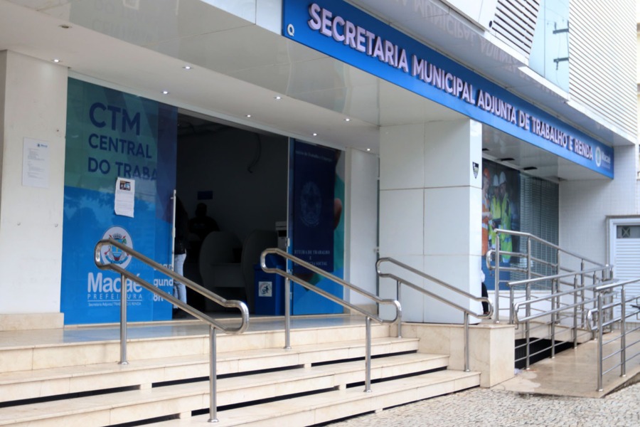 Quase mil vagas de trabalho são abertas em Macaé