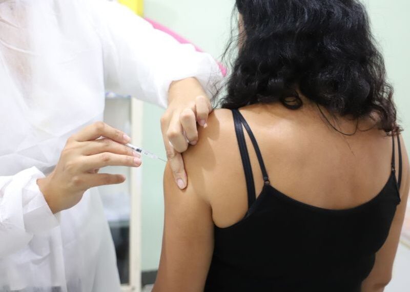 Vacinação contra influenza fica disponível também para crianças e adolescentes em Rio das Ostras