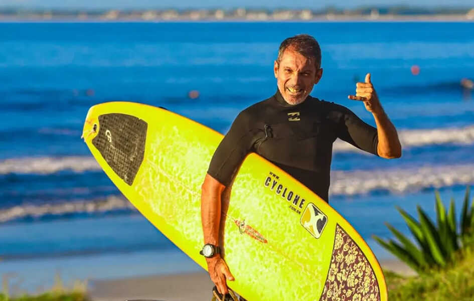 Surfista cabo-friense morre durante sessão de surfe na Praia do Forte