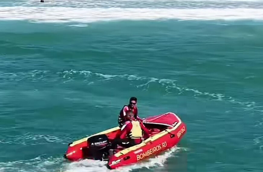Drone acompanha buscas por adolescente levado pela correnteza em Arraial do Cabo