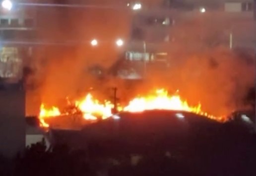 Incêndio em terreno no Parque Rosário chama atenção e gera apreensão em Campos