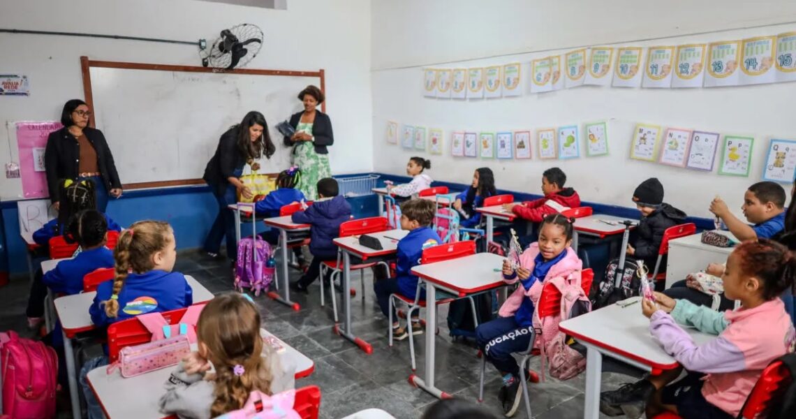 Avaliação mobiliza estudantes e ajuda a direcionar ensino nas escolas de Cabo Frio