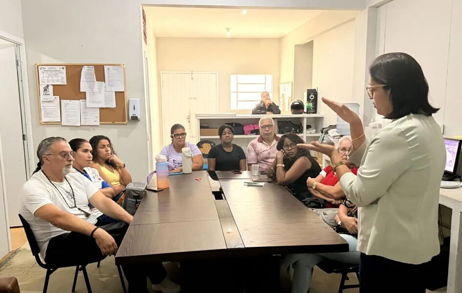 Cabo Frio amplia preparação de equipes para atendimento de pacientes com mobilidade reduzida