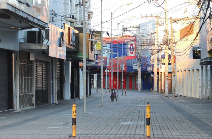 Cabo Frio tem vagas para vendedor, caixa, açougueiro e outros cargos
