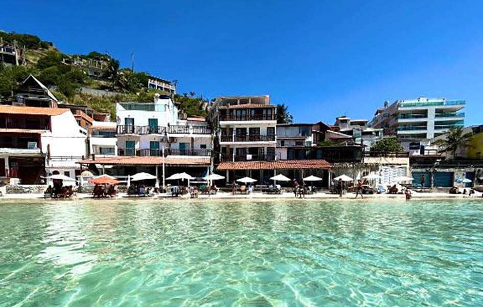 Arraial do Cabo prepara setor hoteleiro para vender mais e conquistar novos mercados