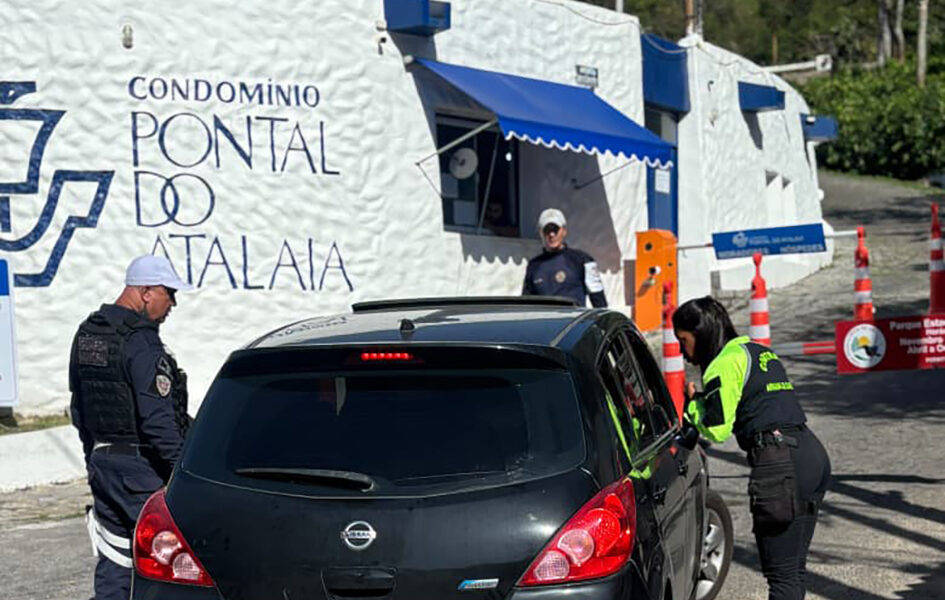 Acesso às Prainhas ganha novas regras e fiscalização em Arraial do Cabo
