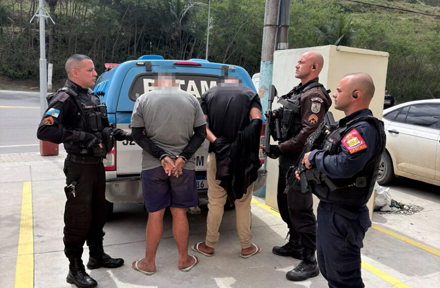 Tentativa de fuga termina com dois suspeitos presos na Boa Vista, em Arraial do Cabo