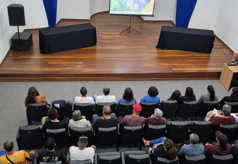 Curso gratuito do TCE-RJ capacita servidores em Arraial do Cabo