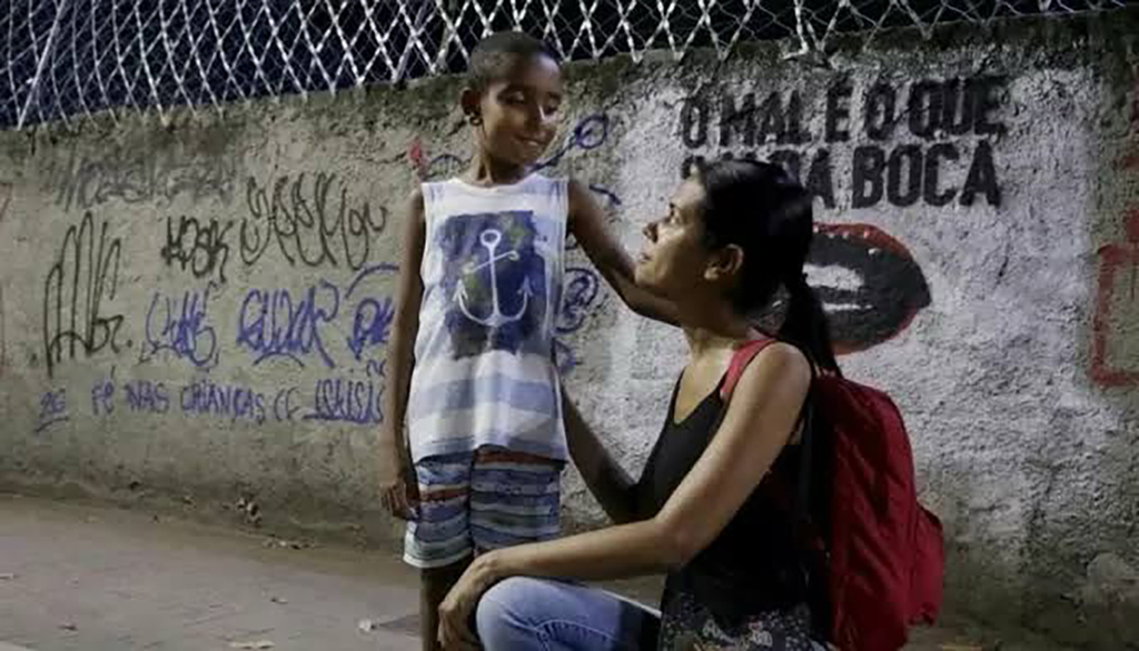 Menino de 10 anos pode voltar à escola em Cabo Frio após mobilização