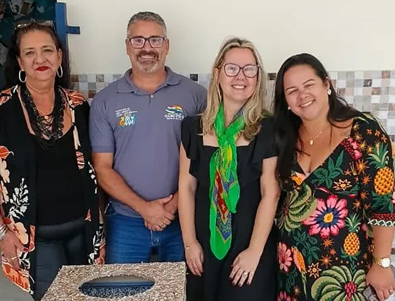 Cabo Frio leva lixeiras recicláveis a 11 escolas municipais