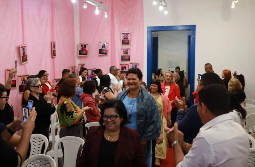 Fotos e poesias dão voz a mulheres que venceram o câncer em Cabo Frio