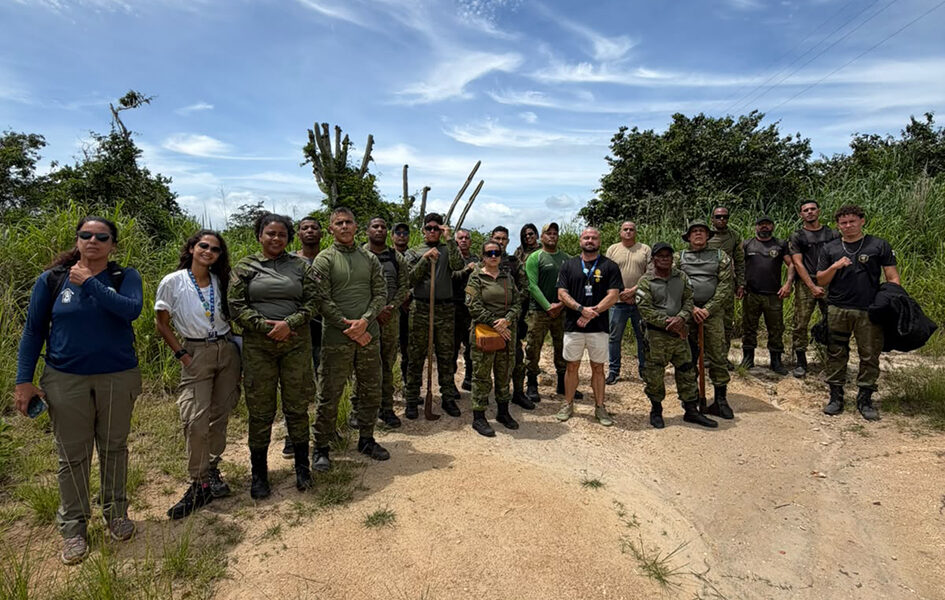 Arraial do Cabo capacita agentes para conservação de trilhas costeiras