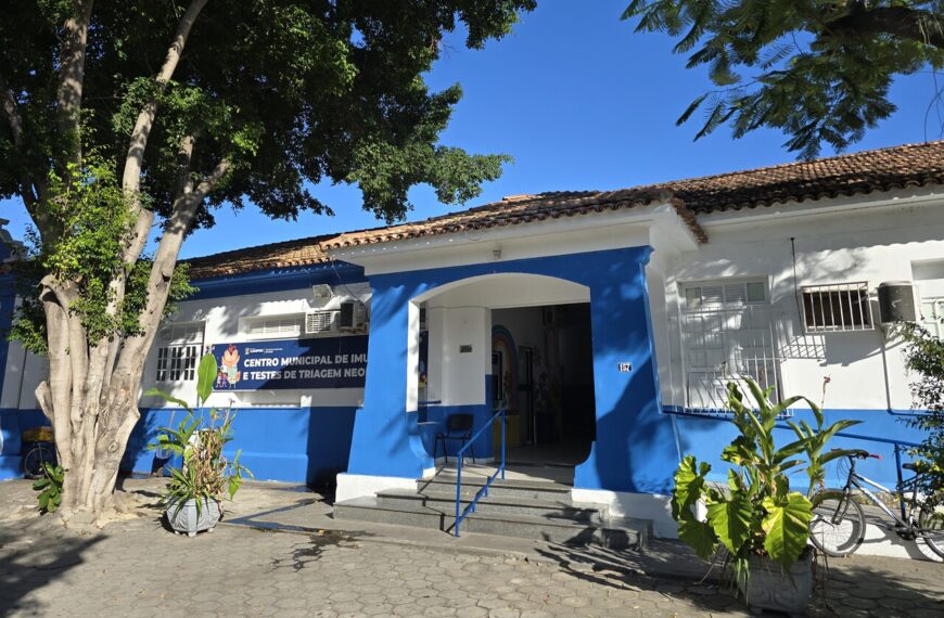 Centro de Imunização fecha em dois dias, mas mantém atendimento no fim de semana em Campos