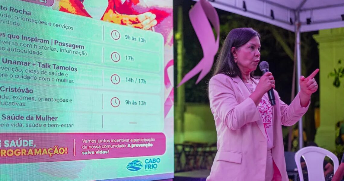 Cabo Frio reúne especialistas e pacientes em noite de emoção pelo Outubro Rosa